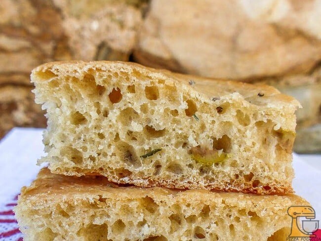 Focaccia con funghi spinaci