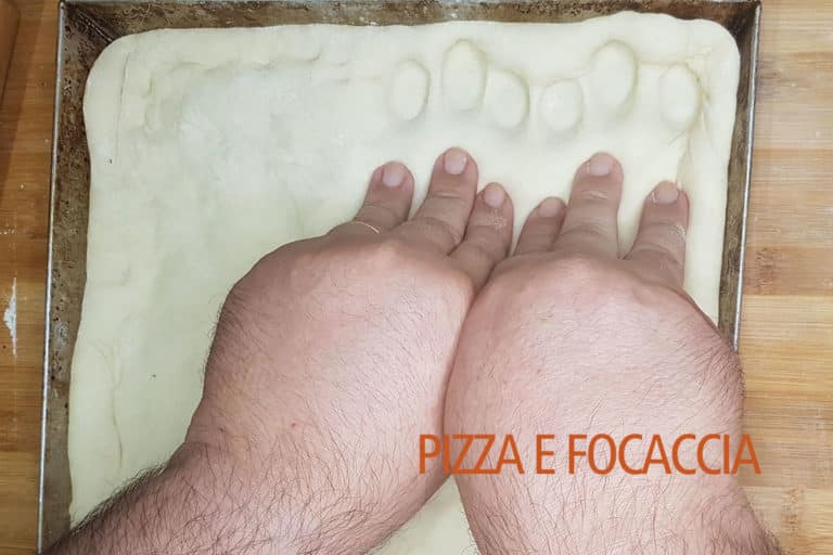 focaccia genovese foratura