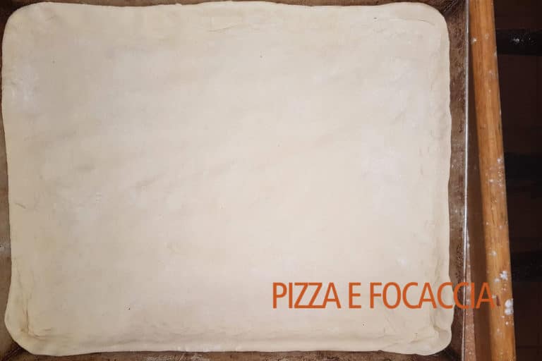 focaccia genovese in teglia9