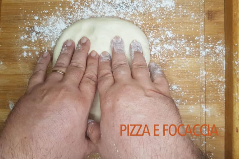 focaccia-genovese-panetto-schiacciato