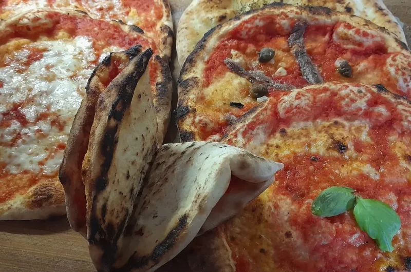La Ricetta della Pizza Portafoglio: Facile da fare a casa in giornata