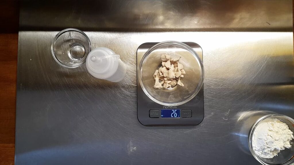 Complete Guide to Fresh Yeast: Uses, Storage, and Differences from Dry Yeast 3 rinfresco lievito fresco