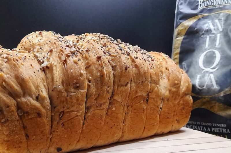 Pan Bauletto ai Cereali: Una Delizia Salutare per la Tua Colazione