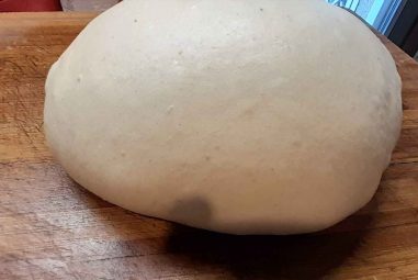 Come incordare un impasto a mano, tecniche e spegazioni