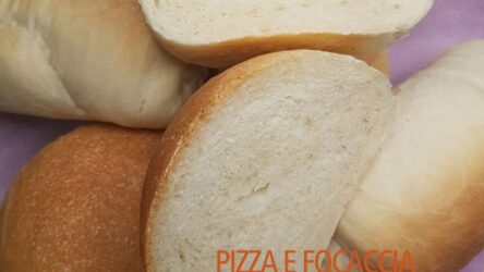 Pizza e focaccia Home 16 30 PANINI ALL’OLIO