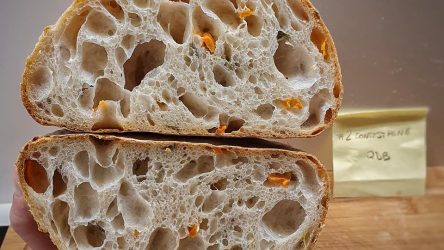 Pizza e focaccia Home 1 Ricetta Pane con licoli al profumo di Salvia